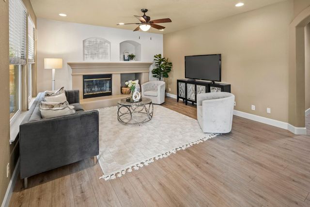 1214 Regina St, Rocklin, CA 95765