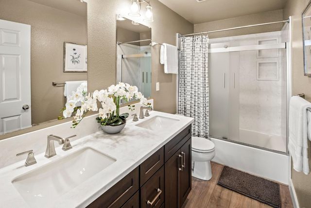 1214 Regina St, Rocklin, CA 95765