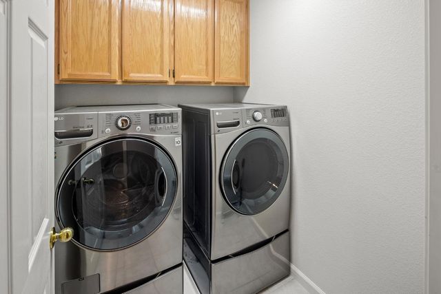 1214 Regina St, Rocklin, CA 95765