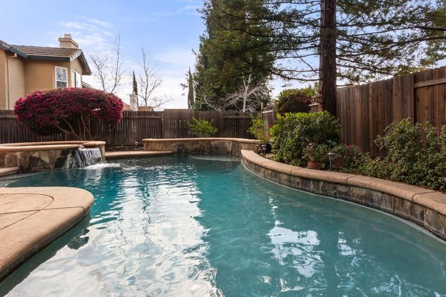 1214 Regina St, Rocklin, CA 95765