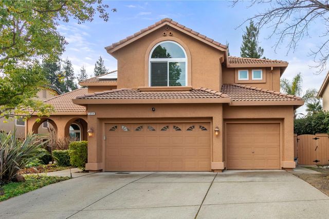 1214 Regina St, Rocklin, CA 95765