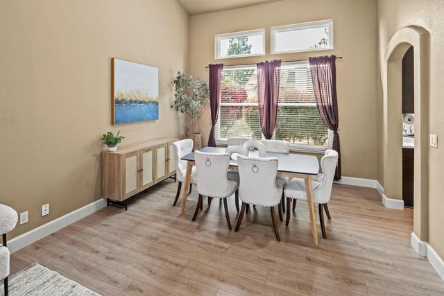 1214 Regina St, Rocklin, CA 95765