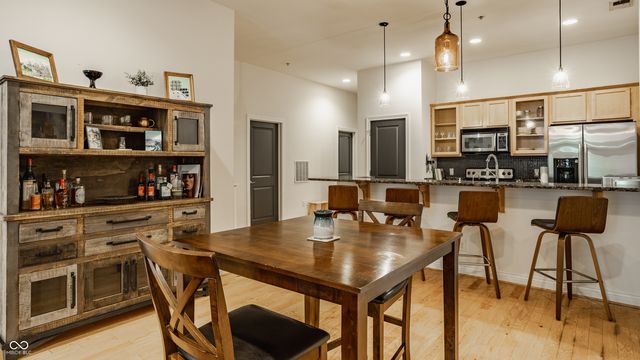 350 N Meridian Street A303, Indianapolis, IN 46204