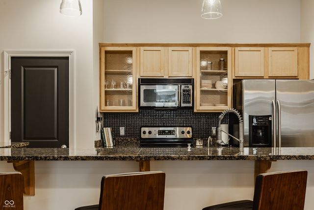 350 N Meridian Street A303, Indianapolis, IN 46204