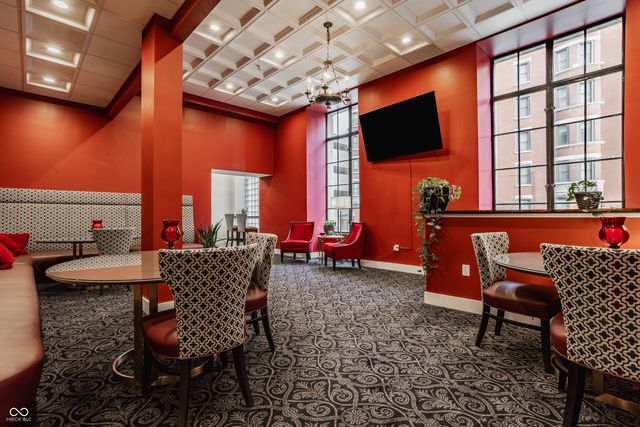 350 N Meridian Street A303, Indianapolis, IN 46204