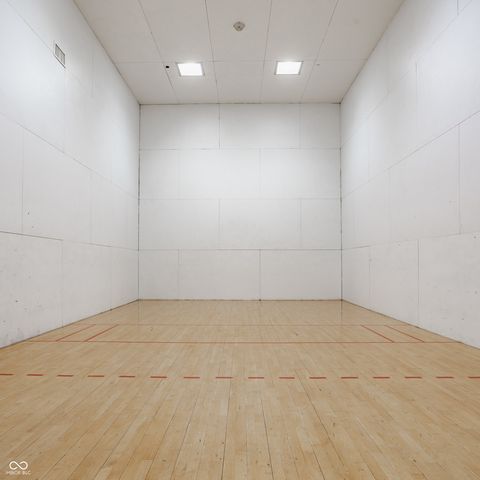 350 N Meridian Street A303, Indianapolis, IN 46204