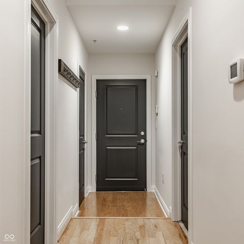 350 N Meridian Street A303, Indianapolis, IN 46204