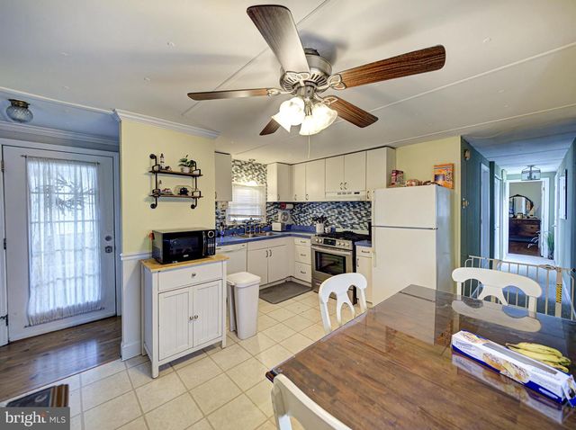 59 BAYSHORE MOBILE MNR, Hazlet, NJ 07730