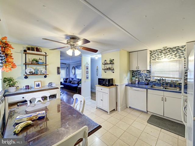 59 BAYSHORE MOBILE MNR, Hazlet, NJ 07730