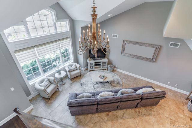45 Blue Point Avenue, Blue Point, NY 11715