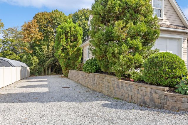 45 Blue Point Avenue, Blue Point, NY 11715