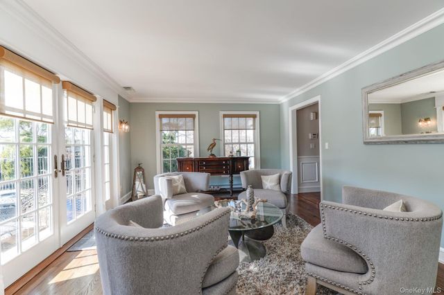 45 Blue Point Avenue, Blue Point, NY 11715