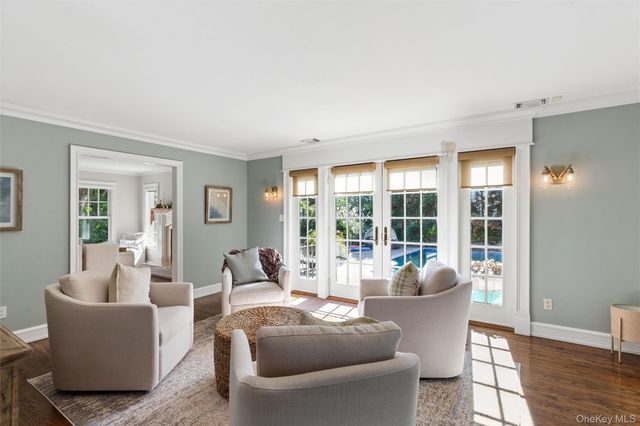45 Blue Point Avenue, Blue Point, NY 11715