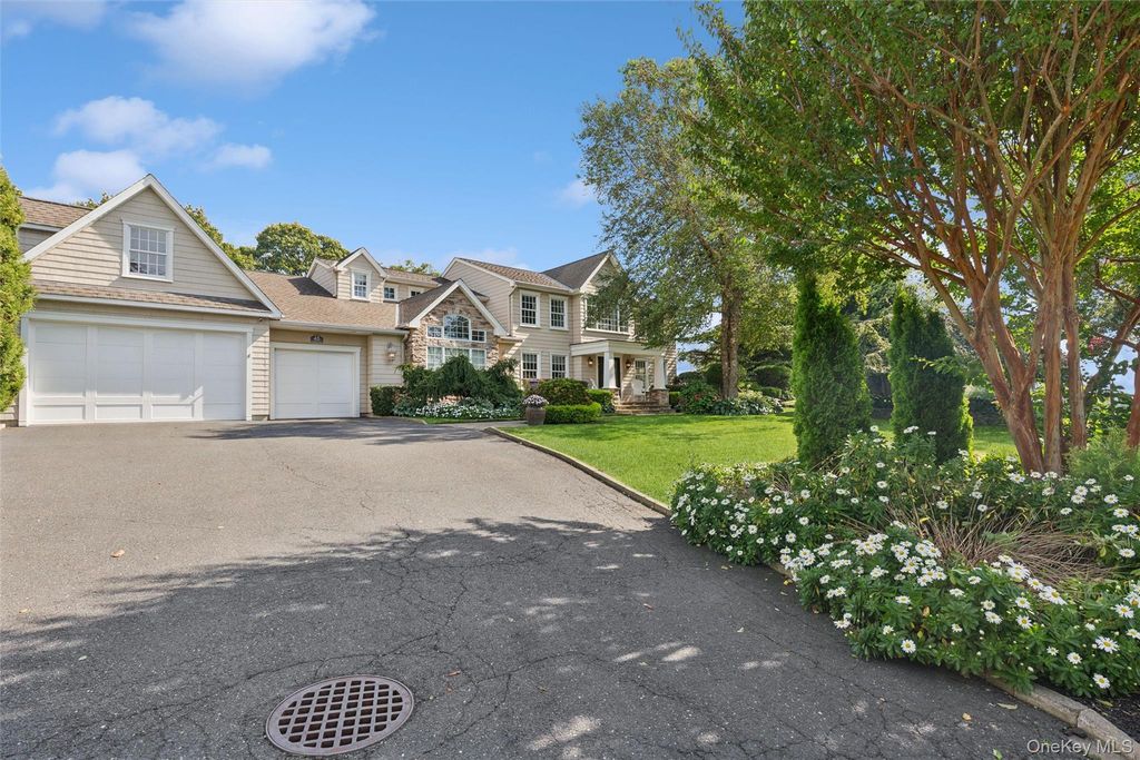 45 Blue Point Avenue, Blue Point, NY 11715 — photo 2