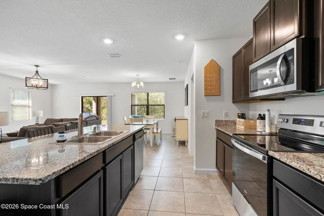 840 Old Country Road SE, Palm Bay, FL 32909