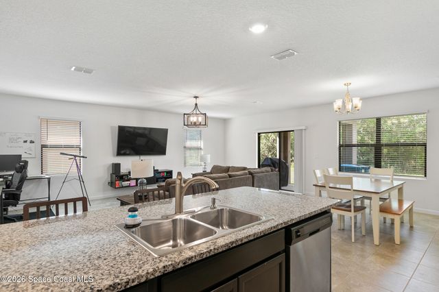 840 Old Country Road SE, Palm Bay, FL 32909