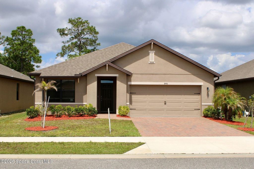 840 Old Country Road SE, Palm Bay, FL 32909