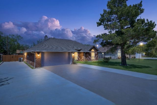 426 Old Annetta Road, Aledo, TX 76008