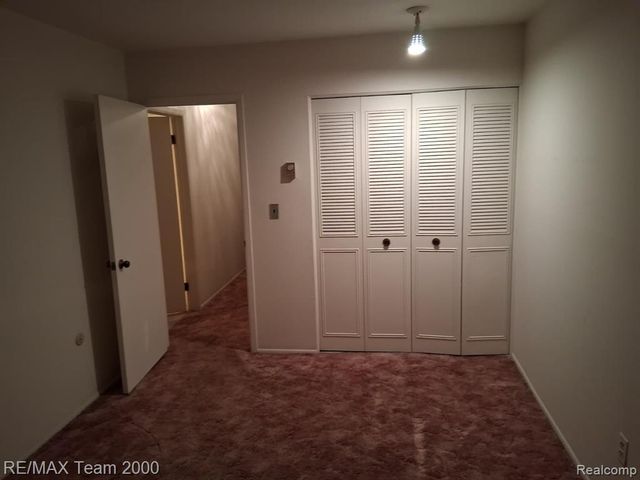 7590 Woodview Drive 1, Westland, MI 48185