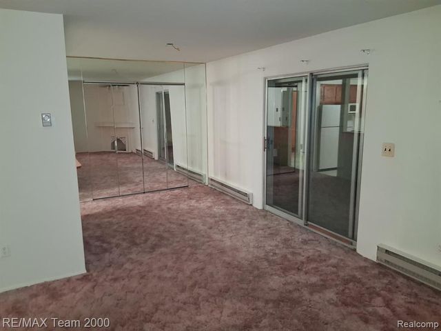 7590 Woodview Drive 1, Westland, MI 48185