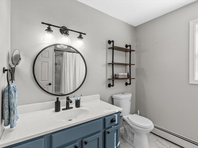 6 Buttonwood Ln, Acushnet, MA 02743