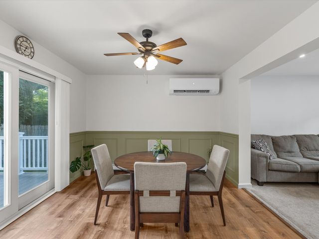 6 Buttonwood Ln, Acushnet, MA 02743