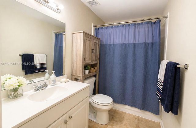 9312 NW 54th St 9312, Sunrise, FL 33351