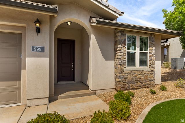 999 N CASITAS LOOP, Washington, UT 84780