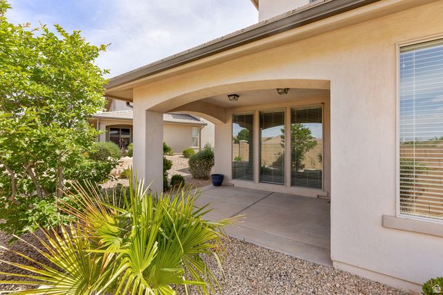 999 N CASITAS LOOP, Washington, UT 84780