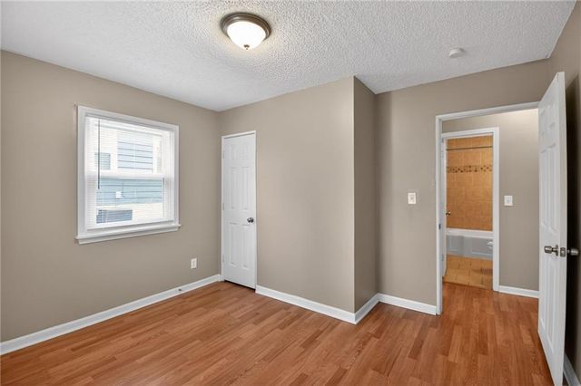 1720 S Hardy Avenue, Independence, MO 64057