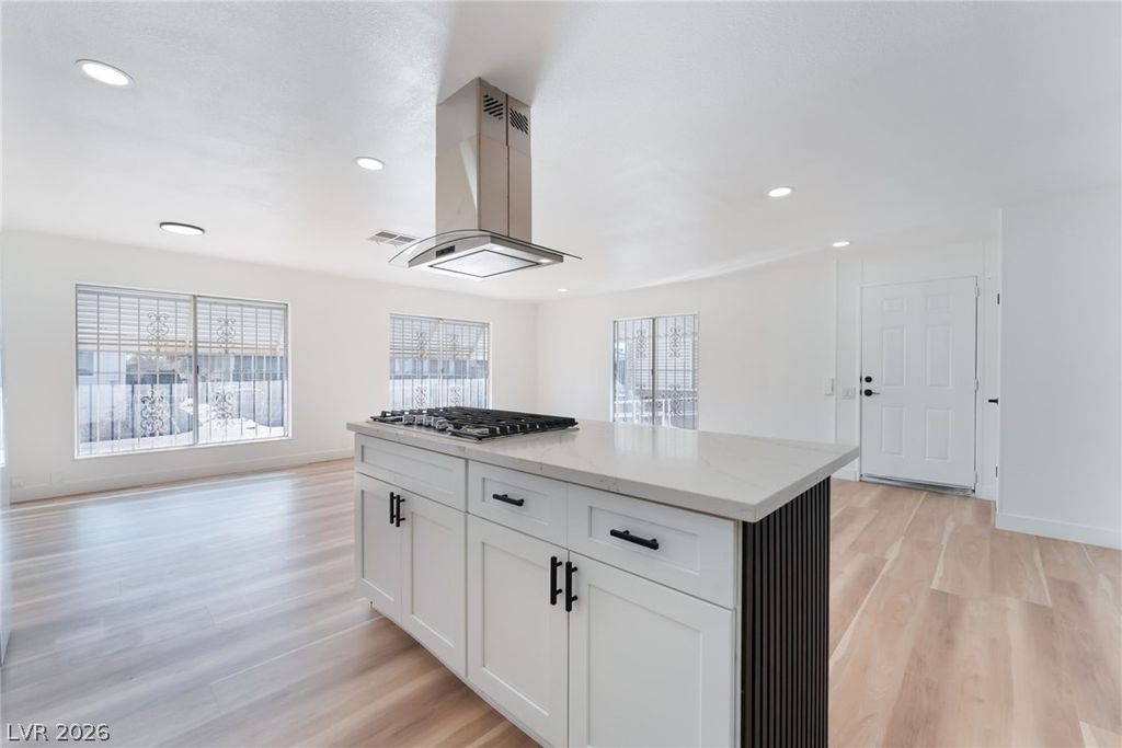 Image 3 of property listing at 4980 Ridge Drive, Las Vegas, NV 89103