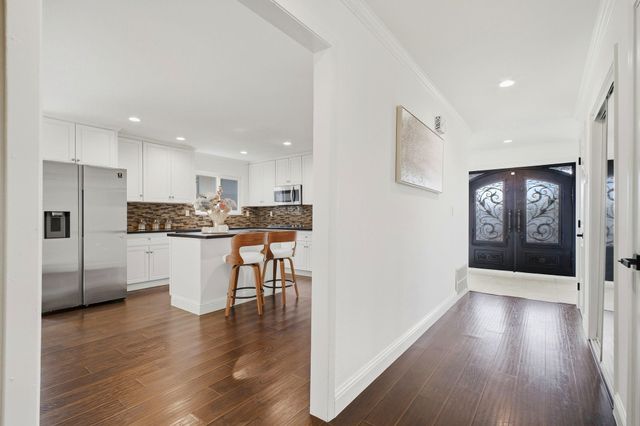 3247 Revere Ave, Oakland, CA 94605