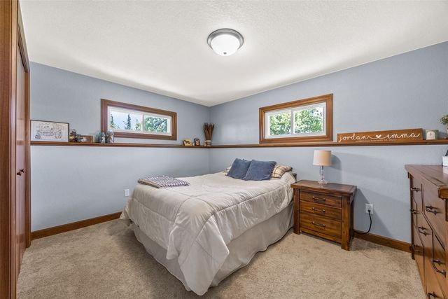 2129 Echo Hill Road, Marion, IA 52302