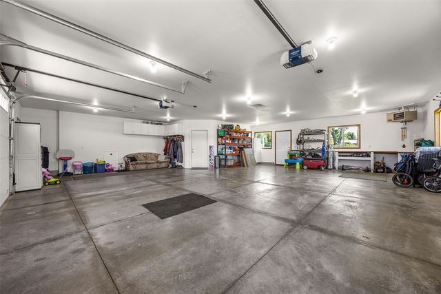 2129 Echo Hill Road, Marion, IA 52302