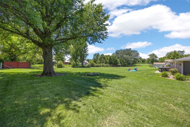 2129 Echo Hill Road, Marion, IA 52302