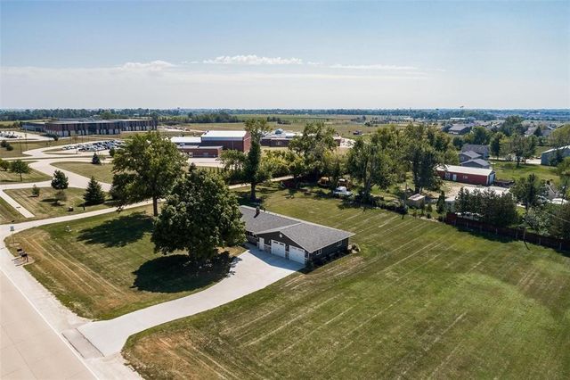 2129 Echo Hill Road, Marion, IA 52302