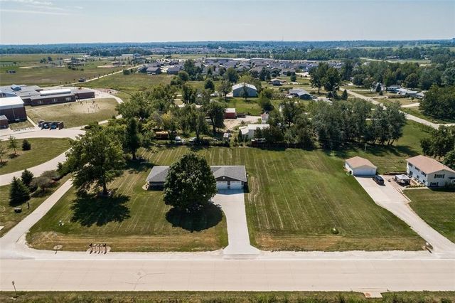 2129 Echo Hill Road, Marion, IA 52302