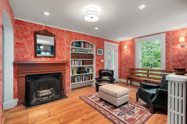 25 Farm Road, Sherborn, MA 01770