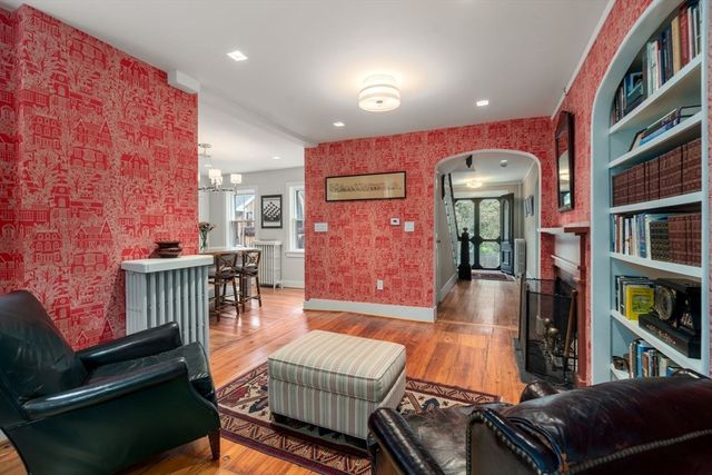 25 Farm Road, Sherborn, MA 01770