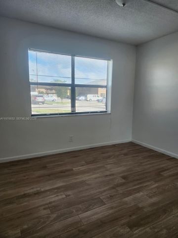 10037 Winding Lake Rd 102, Sunrise, FL 33351