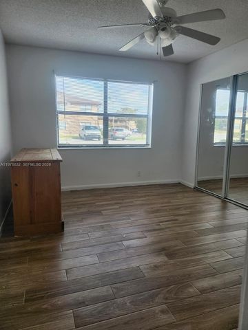 10037 Winding Lake Rd 102, Sunrise, FL 33351