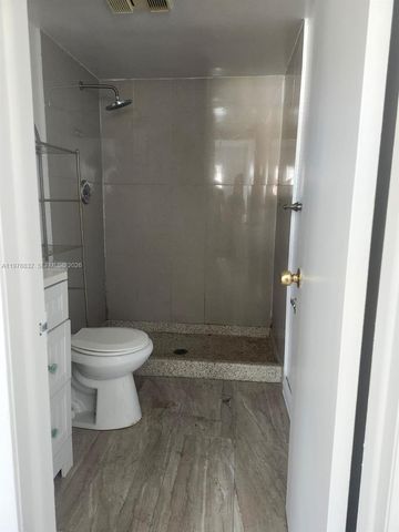 10037 Winding Lake Rd 102, Sunrise, FL 33351