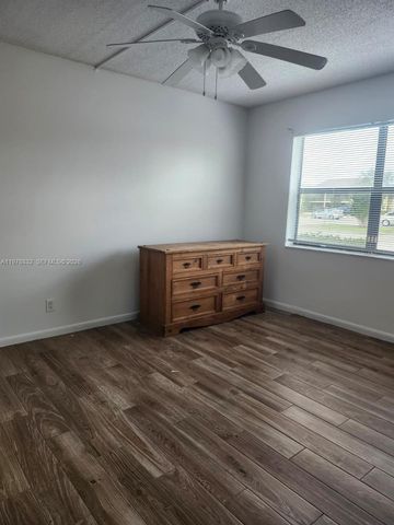 10037 Winding Lake Rd 102, Sunrise, FL 33351