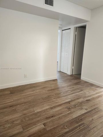 10037 Winding Lake Rd 102, Sunrise, FL 33351