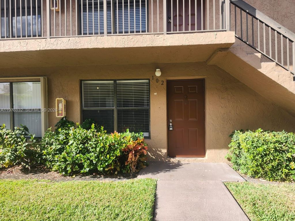 10037 Winding Lake Rd 102, Sunrise, FL 33351