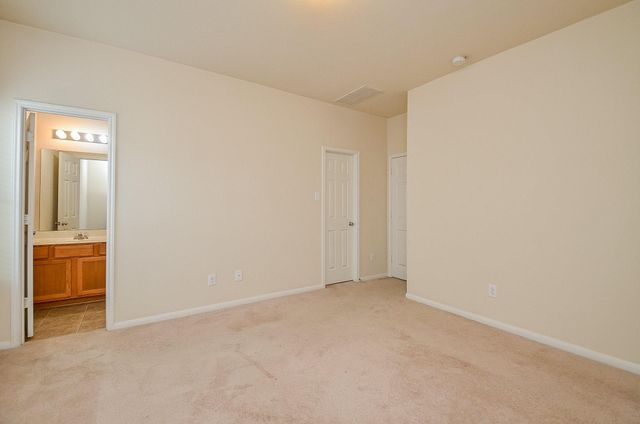 1706 Claremont Garden Circle, Houston, TX 77047