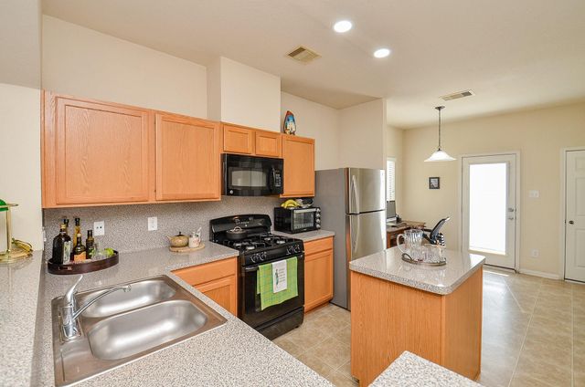 1706 Claremont Garden Circle, Houston, TX 77047