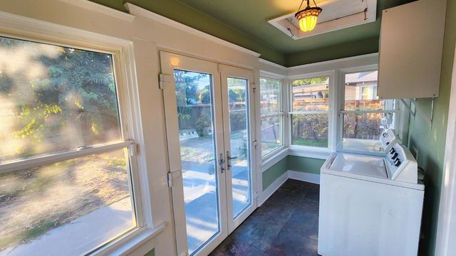 1373 N Echo Avenue, Fresno, CA 93728