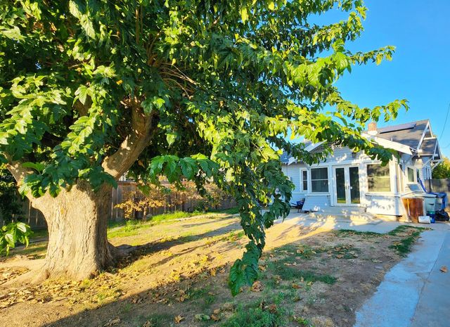 1373 N Echo Avenue, Fresno, CA 93728