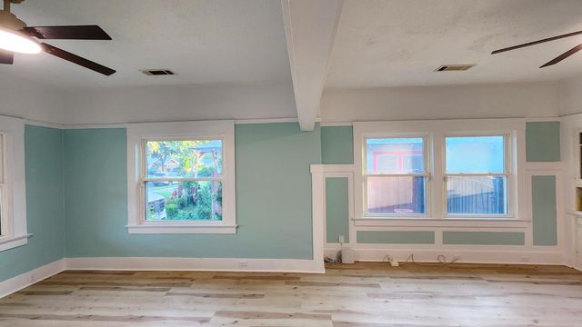 1373 N Echo Avenue, Fresno, CA 93728